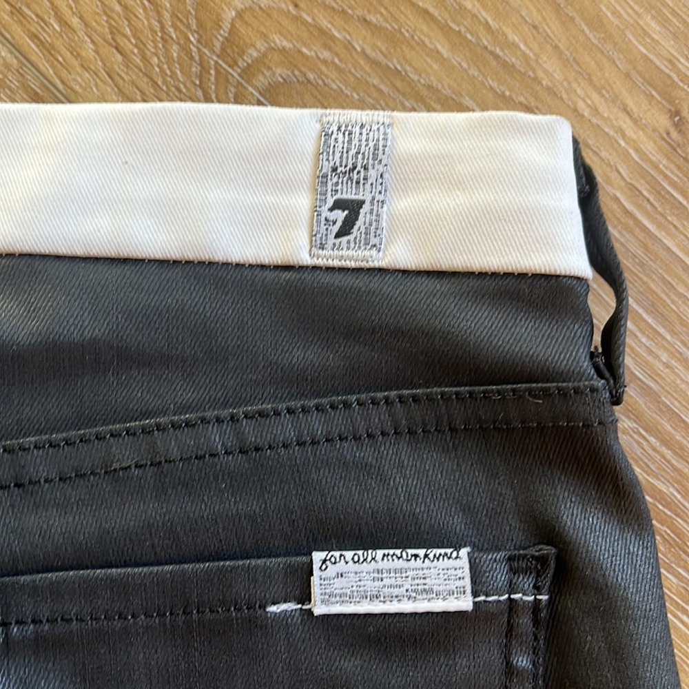 7 FOR ALL MANKIND Sportif Crop Jeans Black & White - Picture 10 of 13